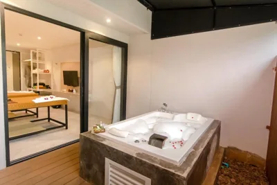 Tour De Phuket Hotel – Foto’s 7